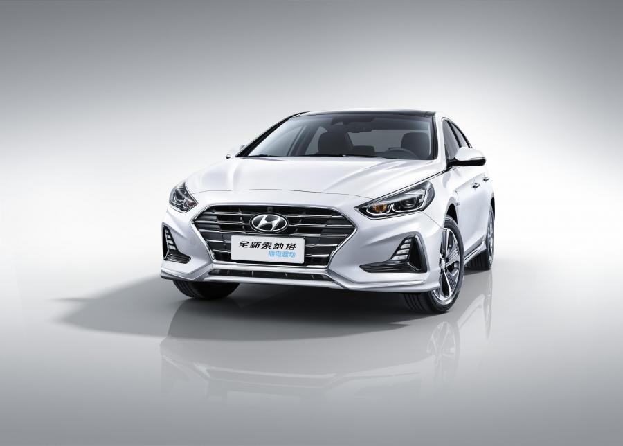  Hyundai Sonata PHEV (LF) 2018 года  (CN) (фото 1 из 1)
